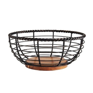 ตะกร้าผลไม้โลหะแบบดั้งเดิมขายดี ตกแต่งบ้านสไตล์ชาติพันธุ์ สำหรับวางบนเคาน์เตอร์ครัว โต๊ะอาหาร จัดเก็บของได้ ปรับแต่งขนาดและรูปทรงได้ - Product Image 3