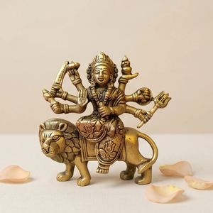 Figurine de Durga en laiton plaqué or de qualité supérieure, montée sur un lion, art religieux, objet de collection, sculpture 3D - Product Image 1