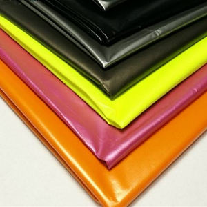 Chaqueta Larga Acolchada para Hombre, Diseño Personalizado con Logotipo, Estilo Casual y Moderno para Invierno 2026 en Pakistán - Product Image 6