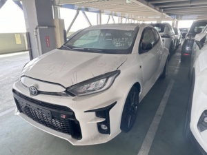 Viseras para Ventanas de Auto HIC, Material PMMA, 100% Compatibles con Toyota GR Yaris (XP210) 3 Puertas, 2020 en Adelante - Product Image 1