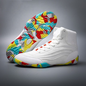 WARZONE SPORTS Chaussures de boxe blanches montantes à lacets en maille respirante légères multicolores avec semelle extérieure en caoutchouc naturel pour intérieur et extérieur - Product Image 1