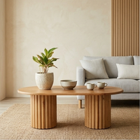 Table basse ovale en teck massif artisanal moderne avec base cannelée, mobilier de salon écologique