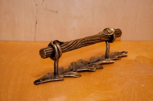 Accesorios Tradicionales para Cercas de Hierro Galvanizado con Barras Retorcidas y Bases en Forma de Hoja para Uso Decorativo en Exteriores - Product Image 3