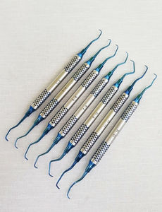 Kit d'instruments chirurgicaux dentaires, spatules métalliques plaquées or, manuel inclus, pour le placement de résines composites, CE ISO, par Grip Surgical - Product Image 3