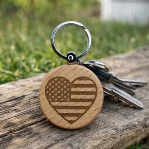 Porte-clés en bois gravé avec drapeau américain, breloque personnalisée, cadeau artisanal, souvenir pour la fête de l'indépendance, 4 juillet - Product Image 6