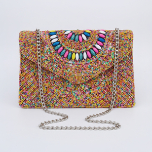 Pochette élégante bohème perlée pour femme, broderie artisanale, design vintage durable, double sangle, étui organisateur de cosmétiques en satin - Product Image 4