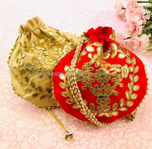 Lote de bolso indio Gota Patti Potli, regalo de devolución de boda, Haldi, Mehndi, Sangeet Favor Diwali, regalo para mujer, bolso de muñeca con cordón - Product Image 2