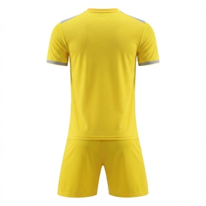 Tenue de football en polyester, vêtements de sport, maillot de football uni, fabricant de vêtements de sport, OEM personnalisé - Product Image 3
