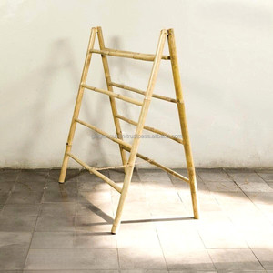 Toallero de Bambú Personalizable Tipo Escalera, Altura Ajustable de 150-190 cm, Instalación Independiente para Baño, Disponible al por Mayor - Product Image 1