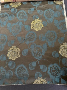 ผ้าซาตินเนื้อนุ่มพิเศษระบายอากาศได้ดีโพลีเอสเตอร์100% สำหรับเด็กผู้หญิงและเสื้อผ้าสตรีลายดอกไม้ PK 1332 B สีเขียว - Product Image 3