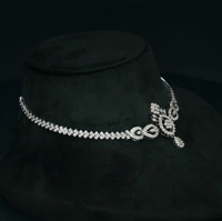 Collier en or blanc avec pendentif de luxe en diamant de culture à motif floral d'Inde du Sud, chaîne en boîte, certifié IGI, élégant pour femme, idéal pour les mariages