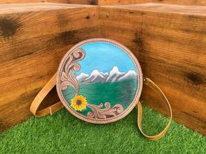 Nuevo bolso de cantimplora de cuero con herramientas manuales de estilo occidental, bolsos cruzados de forma redonda con estampado Floral para mujer, bolso de cuero de estilo Vintage - Product Image 5