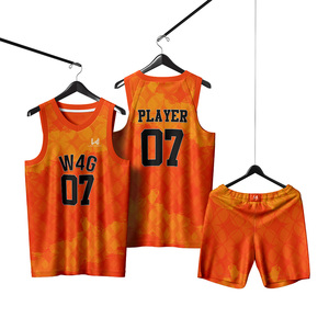 ชุดบาสเก็ตบอลชายแบบไร้แขน พิมพ์ลายแบบซับลิเมชั่น คอวี เอวยางยืด ผลิตจากโพลีเอสเตอร์ 100% ระบายเหงื่อได้ดี  ออกแบบได้ตามต้องการ - Product Image 1