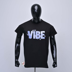 เสื้อยืดแขนสั้นสีดำสำหรับผู้ชาย พิมพ์ลายกลิตเตอร์ คอกลม สไตล์ลำลอง ทรงปกติ ผ้าเจอร์ซีย์ เหมาะสำหรับกิจกรรมกลางแจ้ง สตรีทแวร์แบบสั่งทำ - Product Image 1