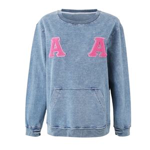 Kingroo Sorority Denim Sweatshirts en laine respirante, anti-rétrécissement, anti-rides, anti-boulochage, broderie 3D, teinture unie sur le devant - Product Image 1