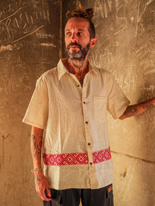 Camisa de Manga Corta de Algodón Khadi Tejida a Mano para Hombre con Borde Tribal Geométrico Rojo Tradicional, Camisa Casual de Verano con Botones - Product Image 5