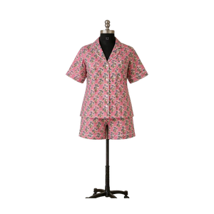 Conjunto de Pijama Corto de Algodón para Mujer con Estampado Floral Rosa Hecho a Mano, Camisa de Manga Corta y Pantalones Cortos, Conjunto Casual de Obra Maestra Hecha a Mano - Product Image 1