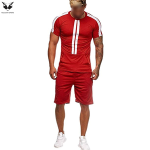 Conjunto de Camisa y Pantalones Cortos de Verano para Hombre, Estilo Urbano con Rayas en Contraste Rojo y Blanco, Camisa de Manga Corta Transpirable para Hombre - Product Image 3