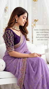 Sari de Georgette Sintético Bordado en Morado de AARA Fashion, Blusa Azul Marino, para Bodas y Ocasiones Especiales, Tradicional, Largo hasta el Suelo, Estilo Indio - Product Image 2