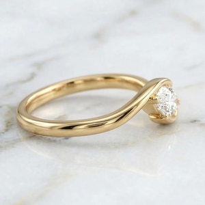 Bague en or jaune 18 carats avec diamant marquise de 1 carat certifié IGI, cultivé en laboratoire, couleur F, pureté VS1, bijou de luxe pour femme, idéal pour fiançailles ou mariage, cadeau de joaillerie fine - Product Image 2