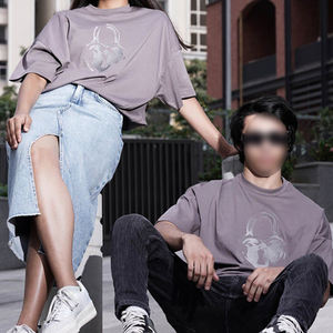 โรงงานผู้ผลิตเสื้อยืดปักลายสำหรับผู้หญิง OEM คุณภาพสูง ผลิตเสื้อยืดผ้าฝ้ายปักลายจำนวนมากและรับผลิตตามแบรนด์ที่กำหนด - Product Image 2