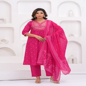 ชุดกูร์ตะปักลายสีชมพูสำหรับผู้หญิงพร้อมกางเกงและผ้าคลุมไหล่ |   ชุดผ้าฝ้ายสไตล์ชาติพันธุ์สำหรับสุภาพสตรี |   ชุดสำหรับงานเทศกาลและชุดลำลอง - Product Image 1