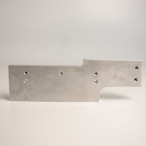Plaque de montage d'extension à mouvement linéaire pour fraisage CNC sur mesure AMT VINA, fabriquée au Vietnam - Product Image 2