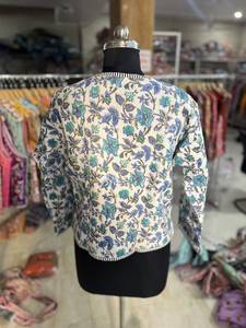 Chaqueta de algodón con bordado floral para mujer, manga larga, para primavera, con patrón de bordado a mano, estilo elegante, regalo para ella. - Product Image 6