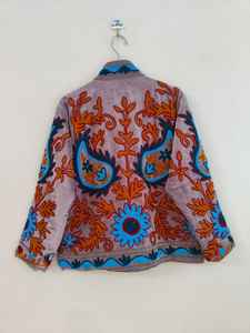 Chaqueta Exclusiva de Terciopelo Suzani Bordada a Mano: Abrigo Estilo Indio Hecho a Mano, Túnica Nupcial Boho, Chaqueta para Festivales, Regalo para Ella - Product Image 5