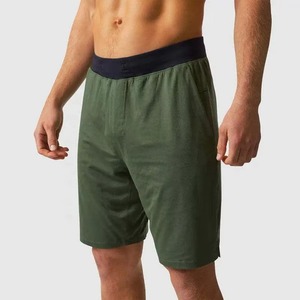 Shorts pour hommes en polyester 200 g/m² avec logo personnalisé OEM, vente en gros, respirants, pour la course et l'entraînement estival, sortie directe d'usine - Product Image 1