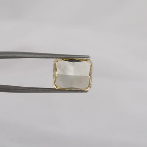 Diamant jaune fantaisie cultivé en laboratoire, taille radiant, certifié, diamant créé en laboratoire avec une clarté élevée et un éclat brillant - Product Image 5