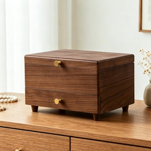 Hand-Carved Sheesham Wood <b>Jewelry</b> <b>Box</b> <b>with</b> Brass <b>Lock</b> - Wholesale from India - Product Image 2