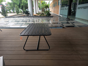 Mesa de Metal para Exteriores, Mesa de Comedor de Acero con Recubrimiento en Polvo para Patio - Product Image 3