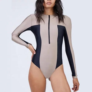Combinaisons de surf à compression de haute qualité pour femmes, rashguards personnalisés sublimés à fermeture éclair, respirants et très tendance - Product Image 1