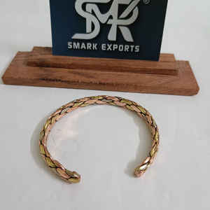 Brazalete de cobre trenzado plano hecho a mano Kada ajustable de extremo abierto elegante joyería curativa de cobre puro para hombres y mujeres - Product Image 3