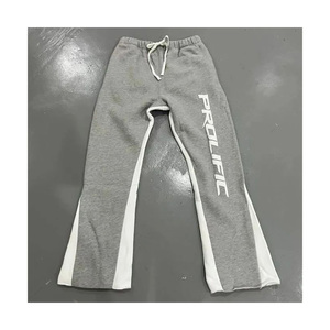 Pantalon large pour homme, coupe ample, finition délavée, style évasé, vêtement de mode streetwear contemporain - Product Image 1