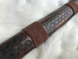 Marteau à griffes de loup Viking, face octogonale, gravé à la main, poignée en bois côtelée, 20 pouces, style 2, avec revêtement antidérapant - Product Image 4