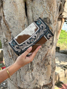 Nouvelle vente chaude femmes portefeuille en cuir repoussé à la main argent porte-carte de crédit sac à main concepteur véritable cuir de vachette pochette de luxe - Product Image 2