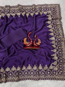 Elegante Sari de Seda Morado con Bordado Zari y Lentejuelas para Bodas y Fiestas, Estilo Indio-Pakistaní, Largo hasta el Tobillo - Product Image 5