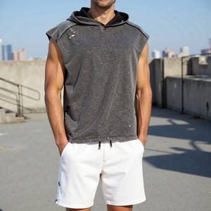 Débardeur à capuche pour homme, coupe ample, style vintage américain, en tissu épais, avec logo personnalisé, effet vieilli et détails patchwork - Product Image 2