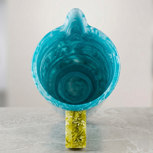 Carafe à eau en résine époxy personnalisée, pichet de service violet haut de gamme avec poignée moderne pour jus, thé, cocktails et table à manger - Product Image 6