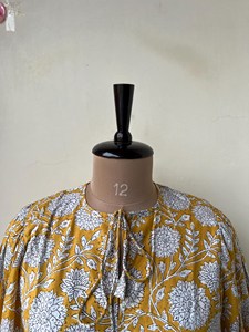 Robe midi élégante bohème jaune à fleurs, en coton fait main, avec col à nouer et imprimé ethnique, robe décontractée - Product Image 5