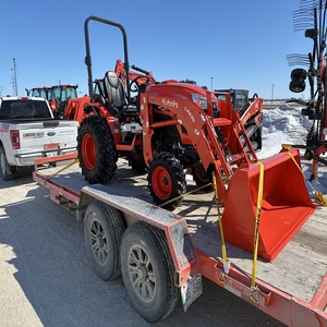 รถแทรกเตอร์อเนกประสงค์ Kubota Lx3310 มือสอง ประสิทธิภาพสูง พร้อมที่ตักด้านหน้า และอุปกรณ์ขุดดินด้านหลังเสริมสำหรับงานอเนกประสงค์ - Product Image 2