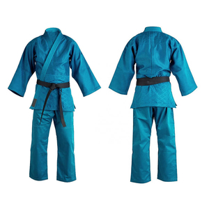 Kimono de Karaté Professionnel Haute Performance 100% Coton Respirant avec Logo Personnalisé sur le Devant pour Arts Martiaux - Product Image 1