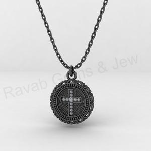 Pendentif religieux chrétien de luxe géométrique rond de 18 mm en argent 925 plaqué or 14 carats avec croix pavée de CZ, bijoux fins pour hommes - Product Image 3