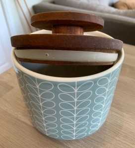 Pot de rangement en céramique à motif moderne avec couvercle en bois, récipient hermétique pour aliments, organisateur de comptoir de cuisine durable - Product Image 3