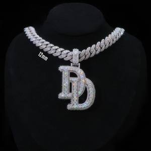 Pendentif personnalisé Hip Hop en argent 925 avec diamants Moissanite taille baguette et logo lettre initiale, style Iced Out - Product Image 5