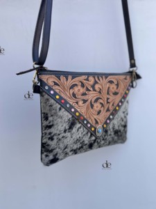 Sac à bandoulière en cuir véritable sculpté à la main, style bohème, pour femme, multi-usages, en fourrure de vache, vente en gros - Product Image 2