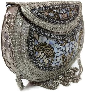 Pochette de soirée et sac à main de mariage, style européen et américain, pour fêtes et banquets, ornée de strass et de cristaux, unique, en résine de fer, motif anime, fait main - Product Image 4