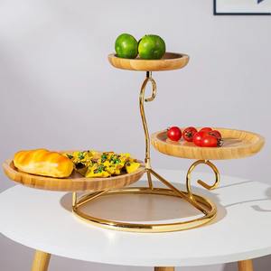 Plateau en bois et métal de la plus haute qualité, au style minimaliste, s'intègre parfaitement à un décor de cuisine moderne, rustique ou industriel. - Product Image 2